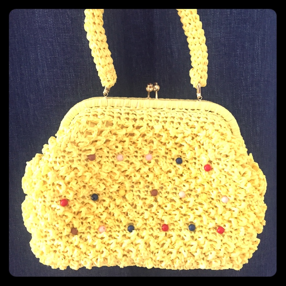 Top handle vintage straw purse beaded kiss lock